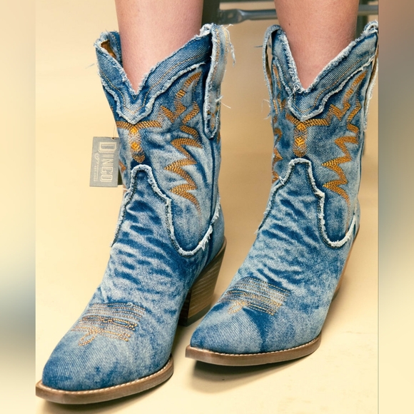 DINGO Y'all Need Dolly Denim Boot Sz 9.5 New In Box - Picture 3 of 9